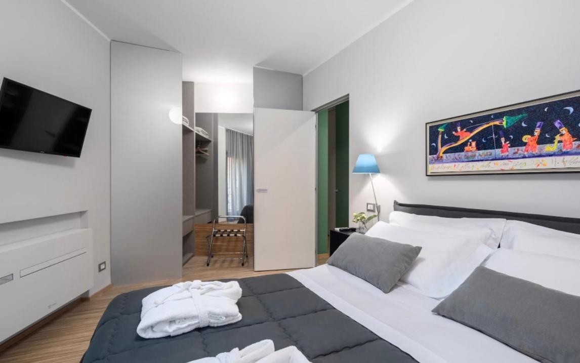30Cavour Luxury Suites Павия Екстериор снимка