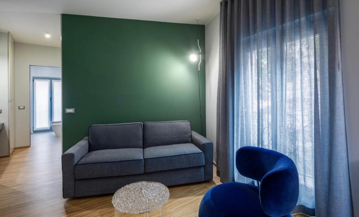 30Cavour Luxury Suites Павия Екстериор снимка